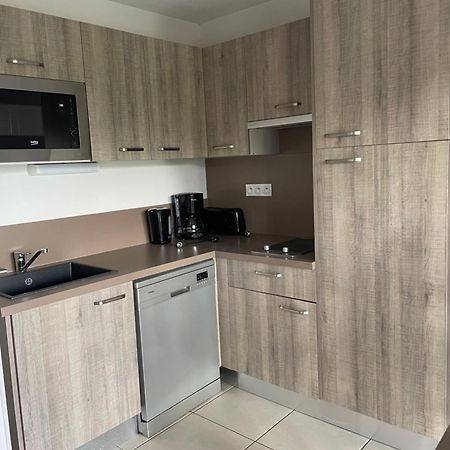 Meuble 6 Personnes Appartement Remoulins Buitenkant foto